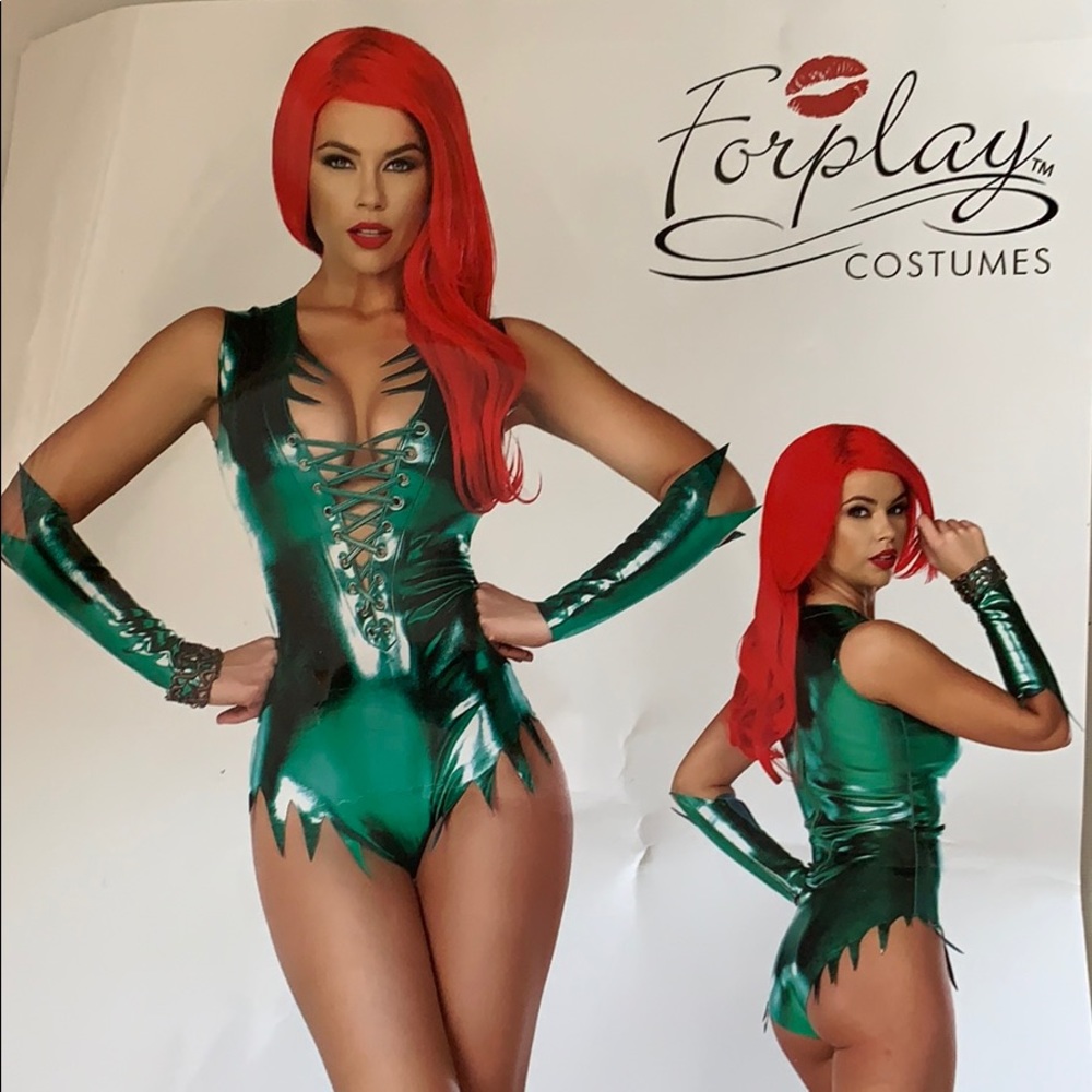 Pretty poisonous Halloween costume